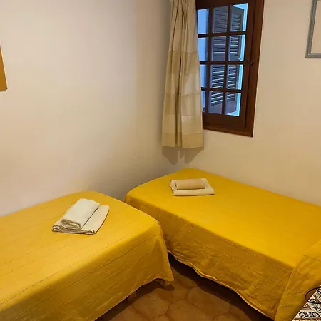 Appartement 2 Bedroom Apartment, Son Bou, San Jamie,menorca
